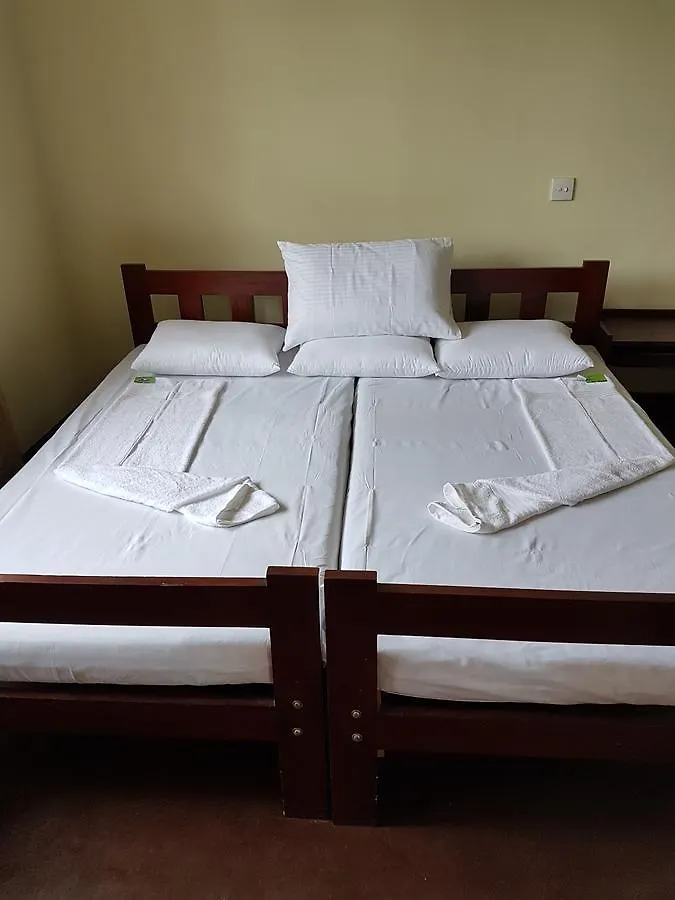 No 51, Menik Home Rest Kandy Bed & Breakfast